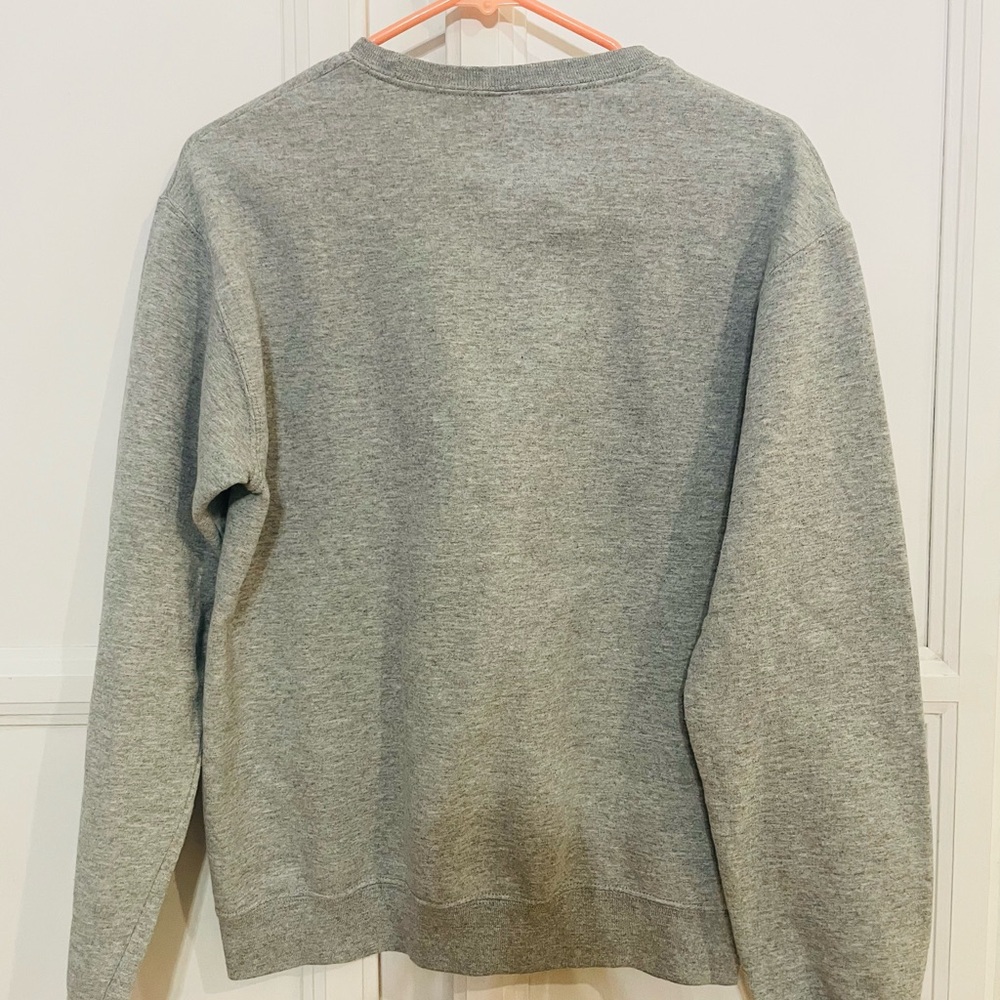 Disney The Mandalorian "The Child" (Grogu/Baby Yoda) grey crewneck sweatshirt- S - Picture 4 of 5